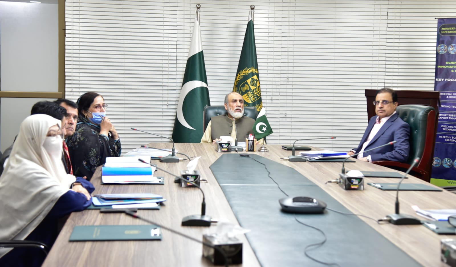 Pakistan authorities approve reforms to boost digital modernization, employee welfare